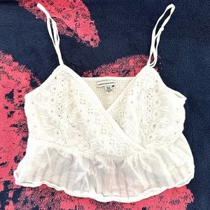 American Eagle Outfitters - cute crop top !